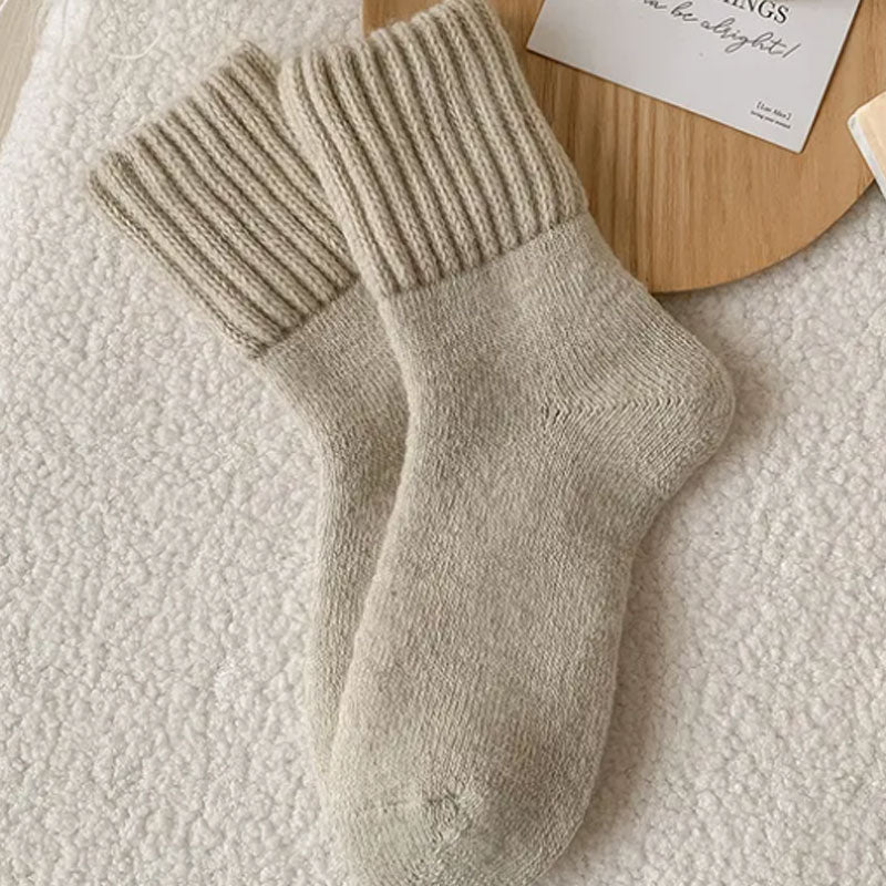 🧦 5 par varme ullsokker i middels høyde