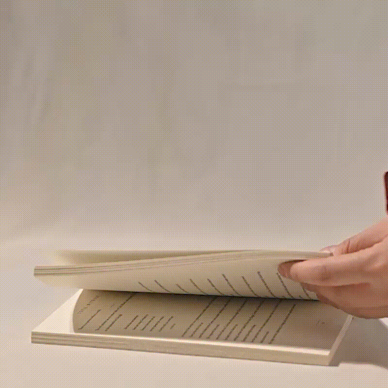 SISTE DAG 70 % AVSLAG - Personlig magnetisk pennholder i lær Bokmerke