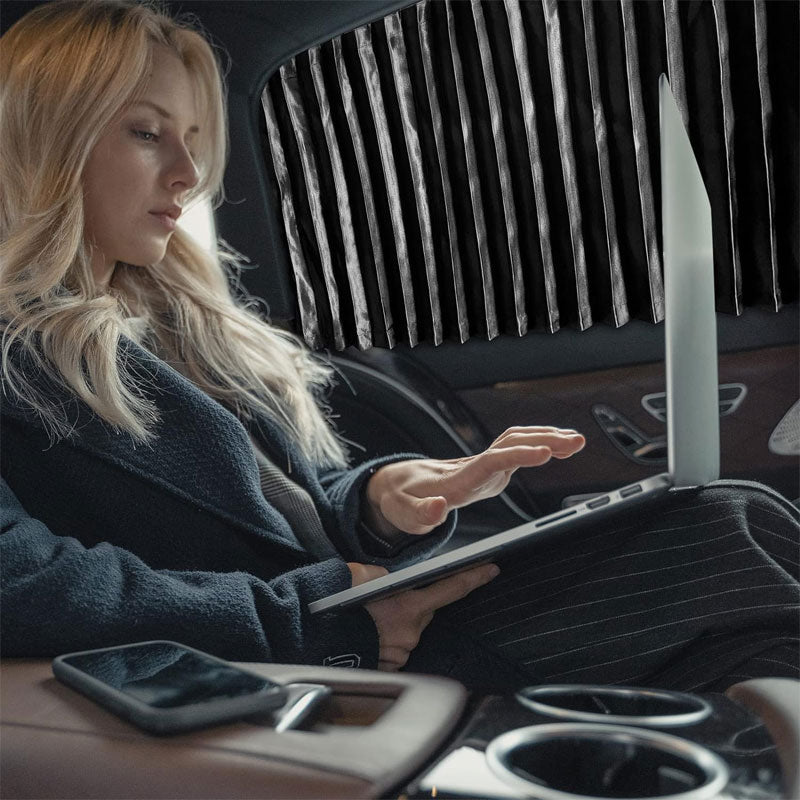 Magnetisk solskjerm for bil