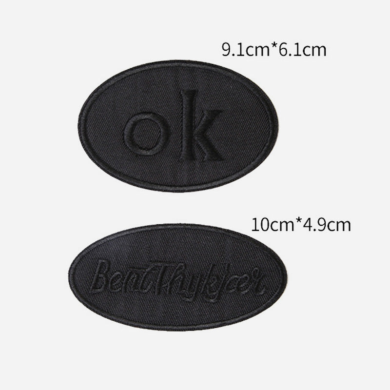 Selvklebende svarte lapper til å lage selvL