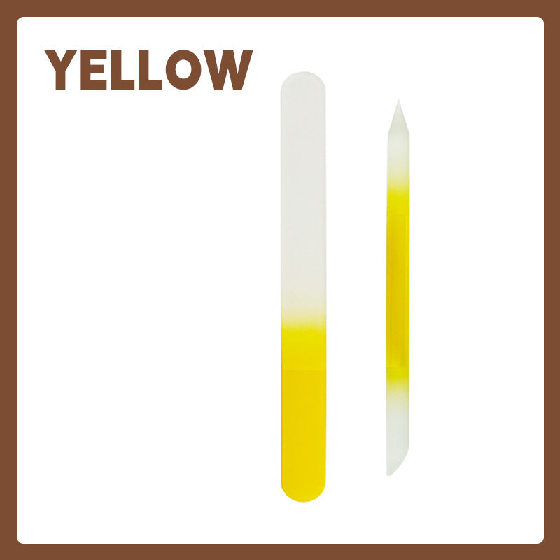 Neglefil i krystallglass