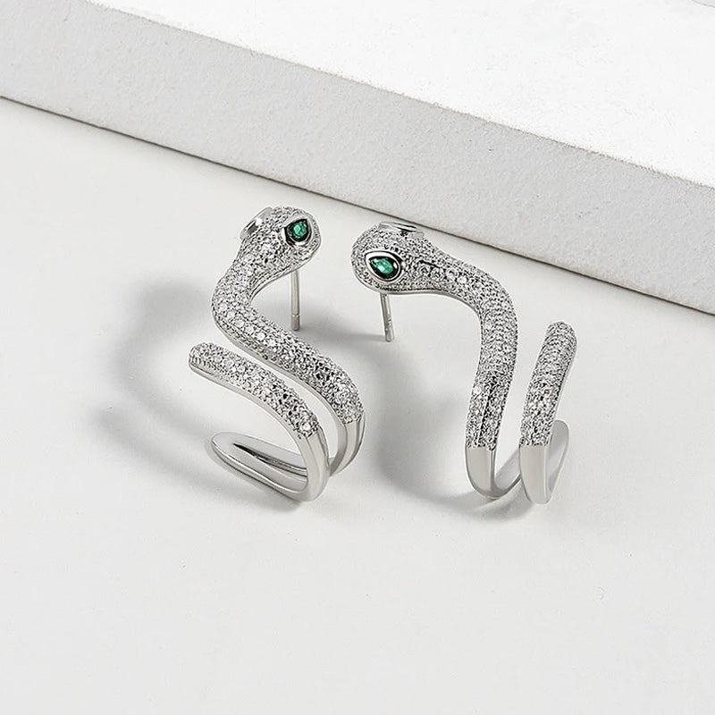 Smart slangeformet øreklips i sølv🐍