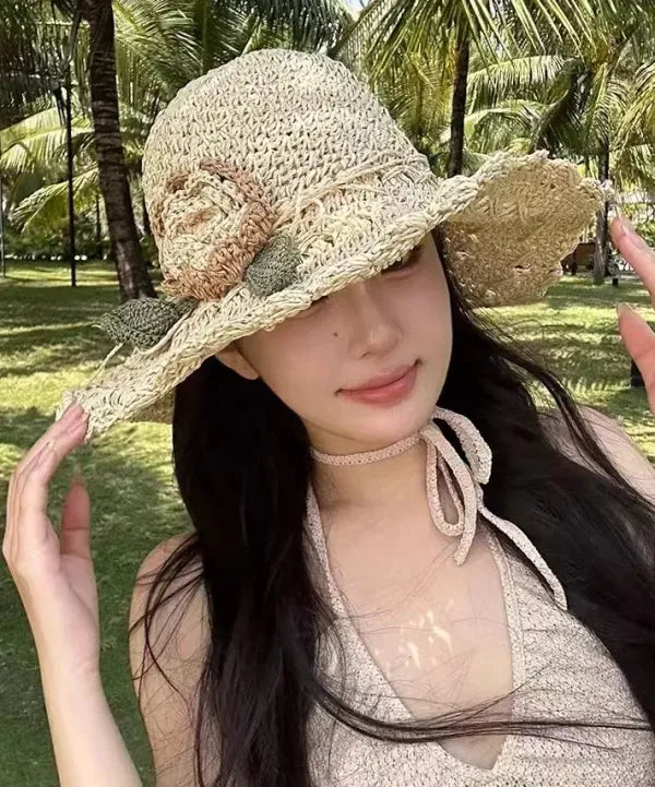 đ SISTE DAGS SALG 50% RABATT đ„ Elegant heklet strĂ„hatt med volangedetaljer