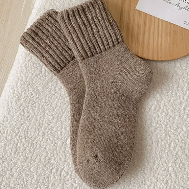 🧦 5 par varme ullsokker i middels høyde