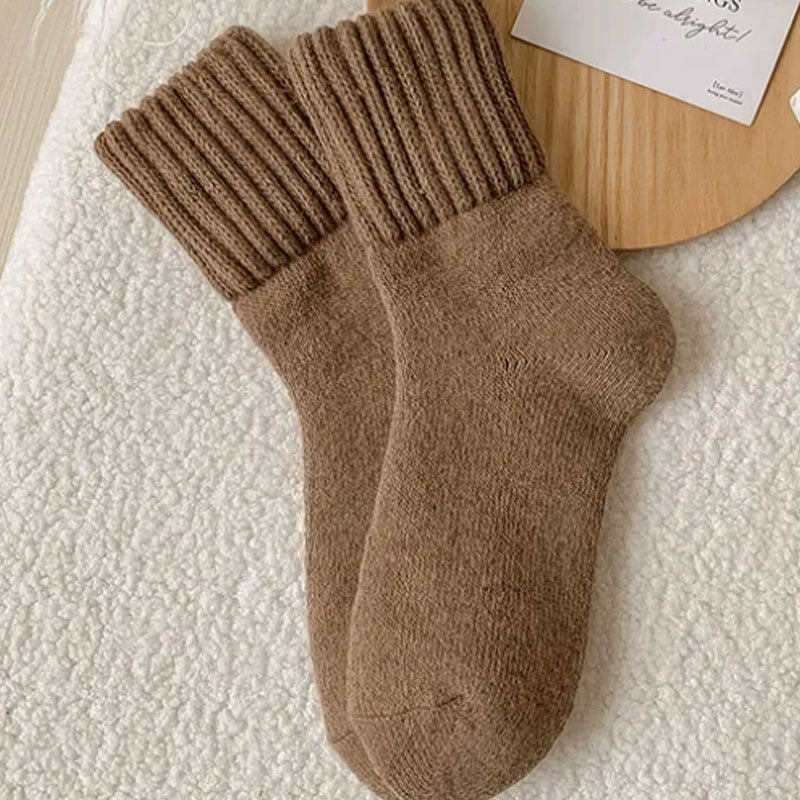 🧦 5 par varme ullsokker i middels høyde