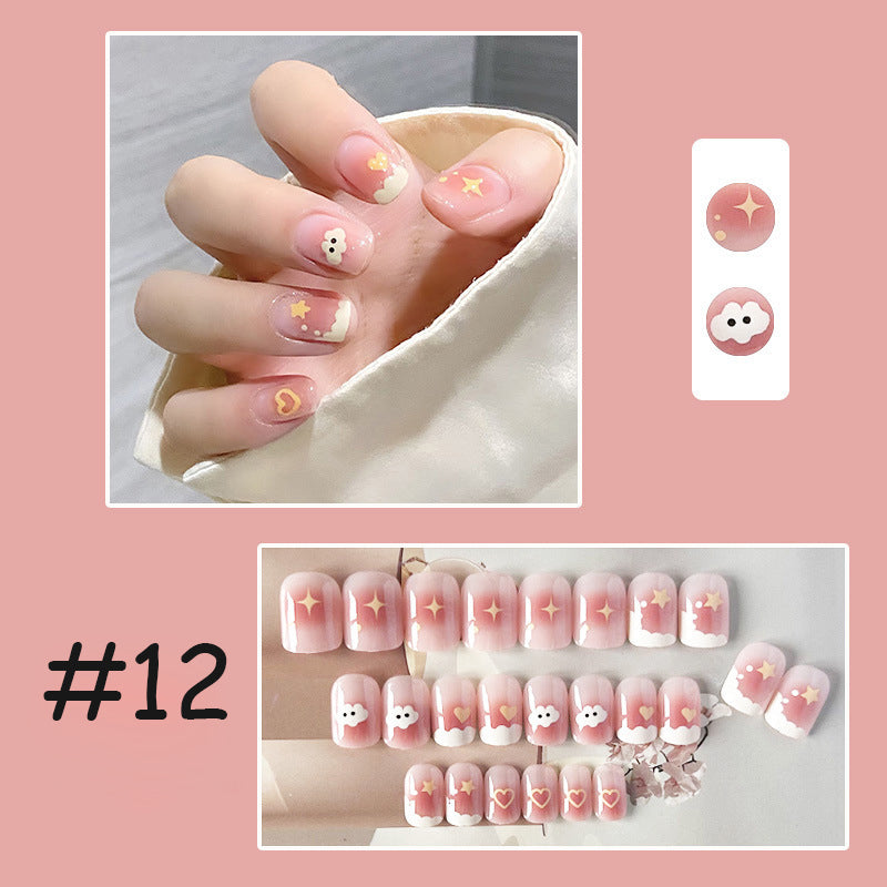 Bærbare trykk-på negleklistremerker