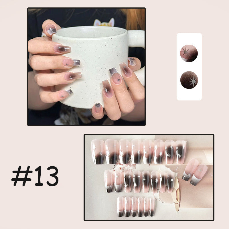 Bærbare trykk-på negleklistremerker