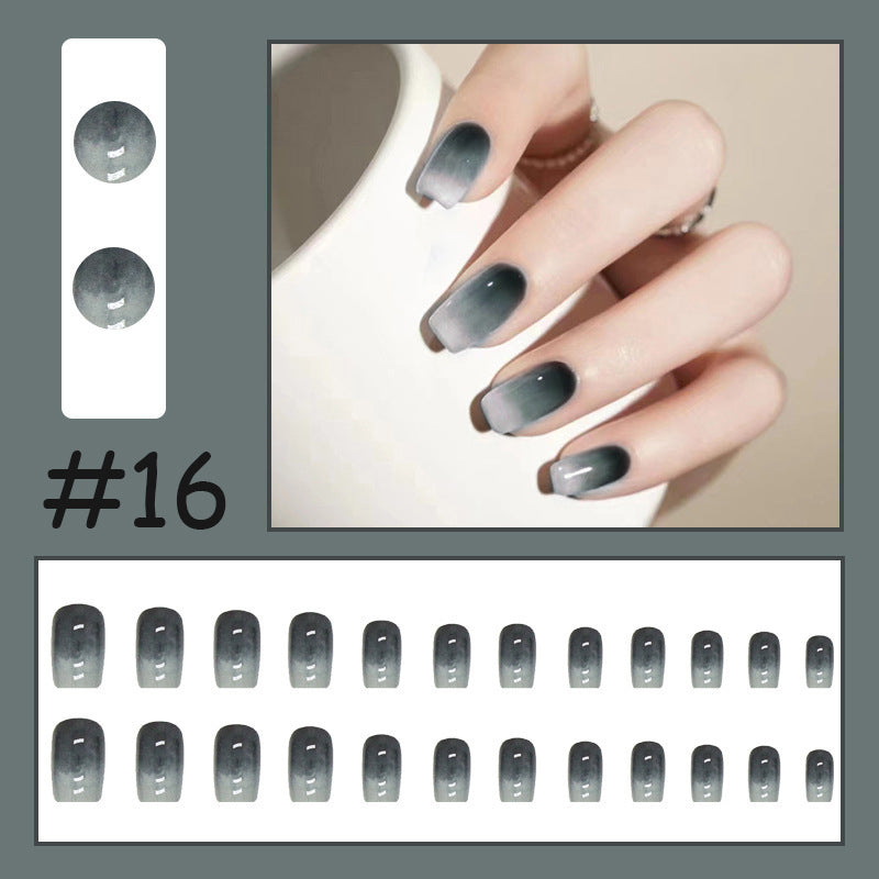 Bærbare trykk-på negleklistremerker