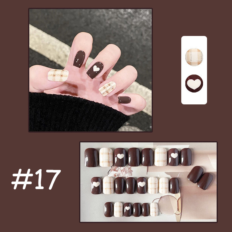 Bærbare trykk-på negleklistremerker