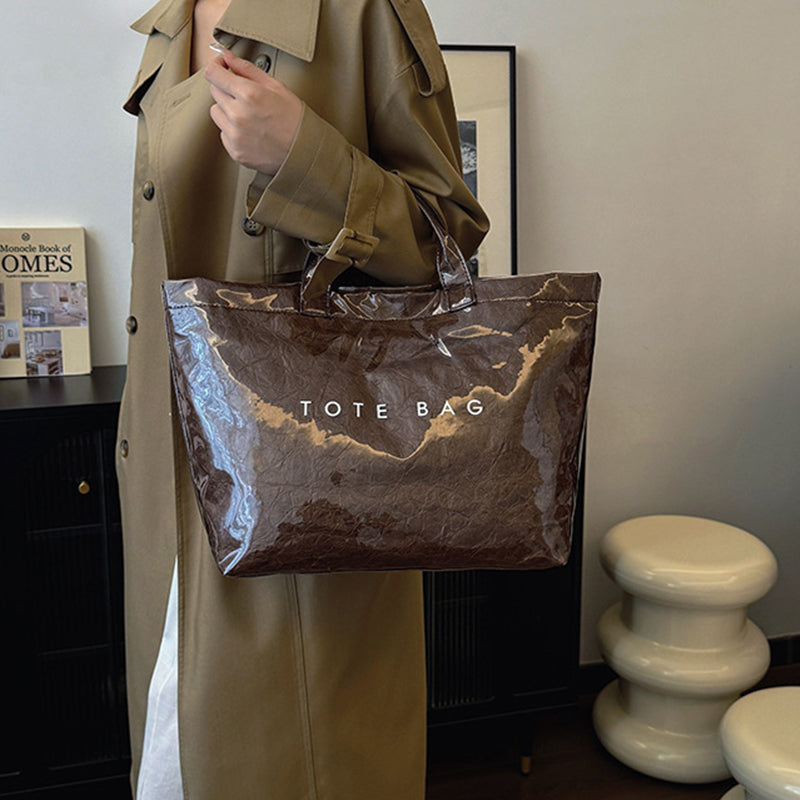 Toteveske med bokstavtrykk for kvinner