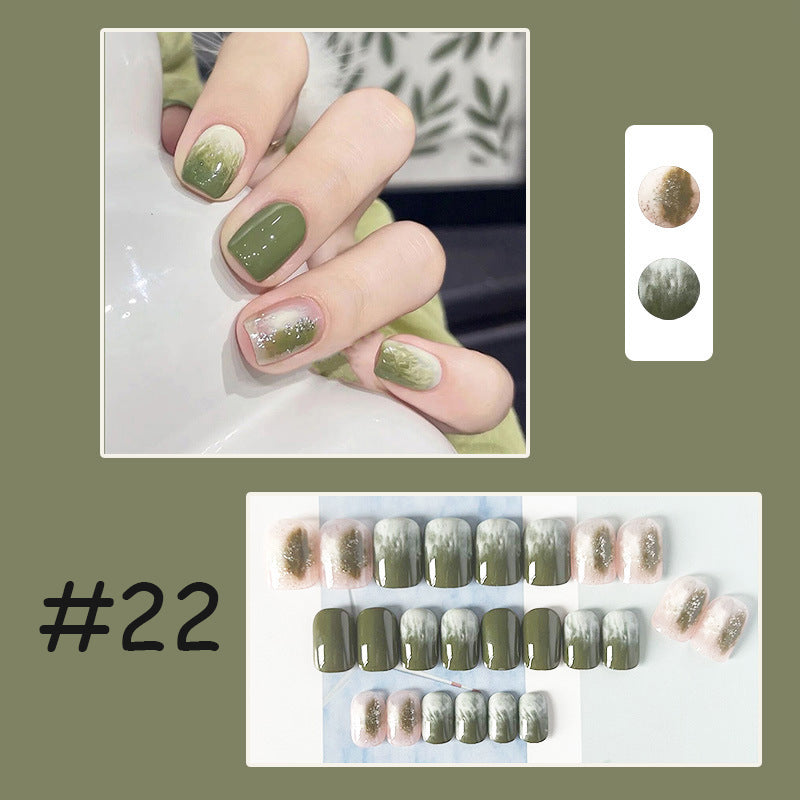 Bærbare trykk-på negleklistremerker