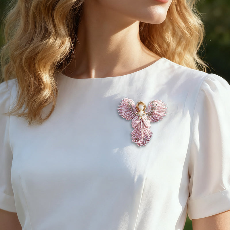 🔥50 % RABATT SISTE DAG💖Håndlaget perleengelbrosje