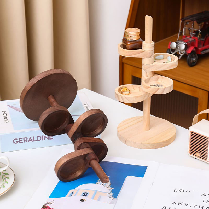 ✨ Hot Pick for sommeren 2025! Miljøvennlig smykkeholder i tre er her💚💎