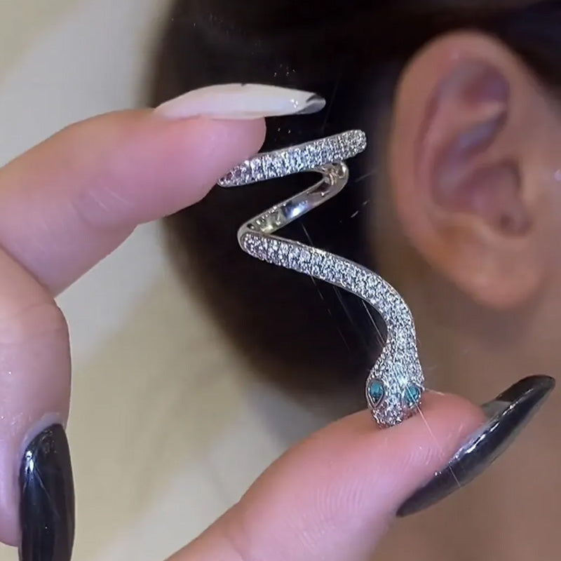 Smart slangeformet øreklips i sølv🐍