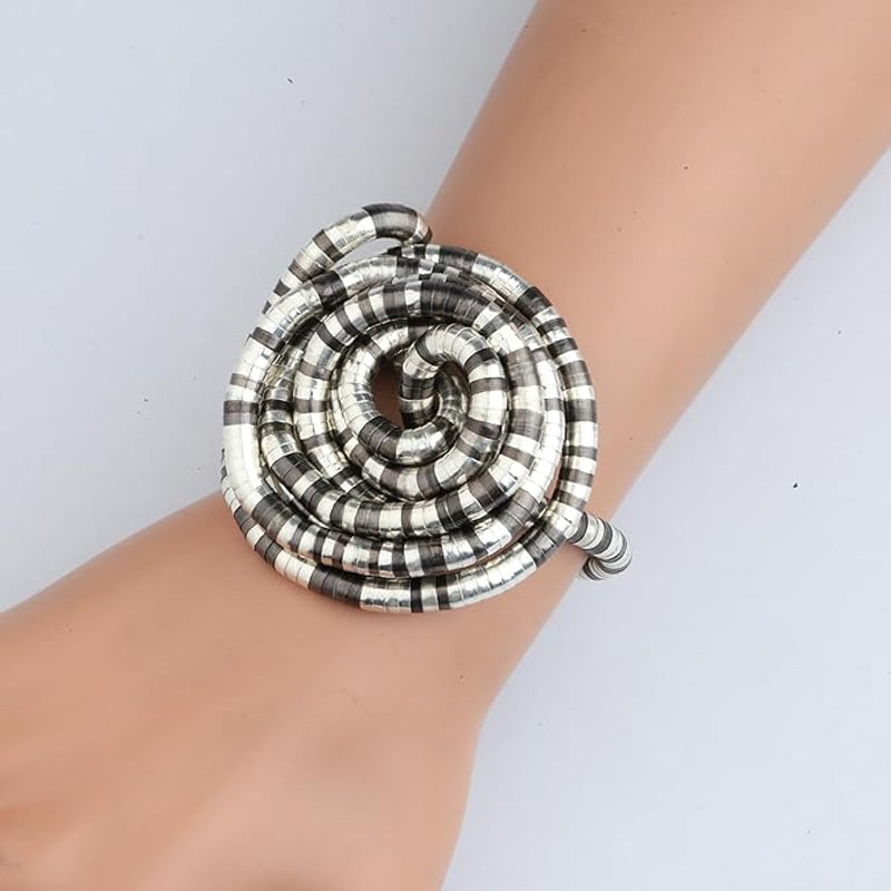 ✨Böjt Snake Chain halskjede✨