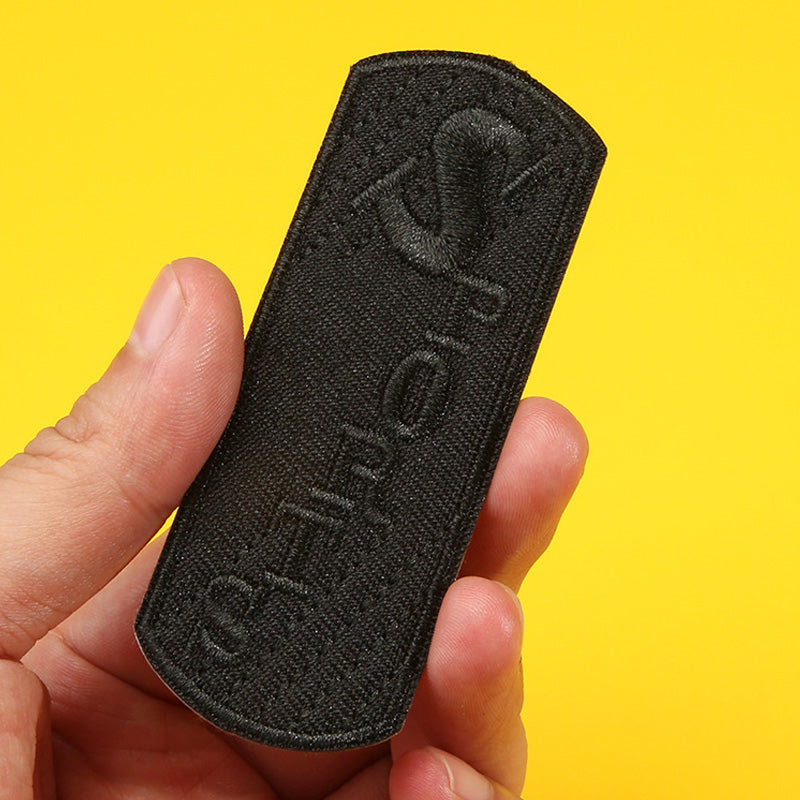 Selvklebende svarte lapper til å lage selvL