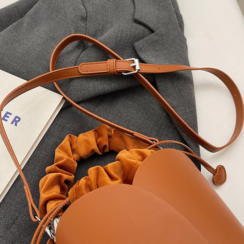 {Gratis Frakt}Veske med kronblad