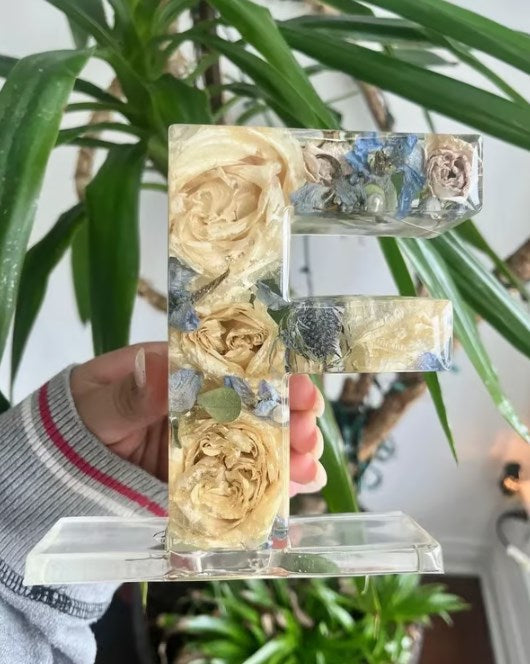 🌸 Blomstrete nattlys i harpiks