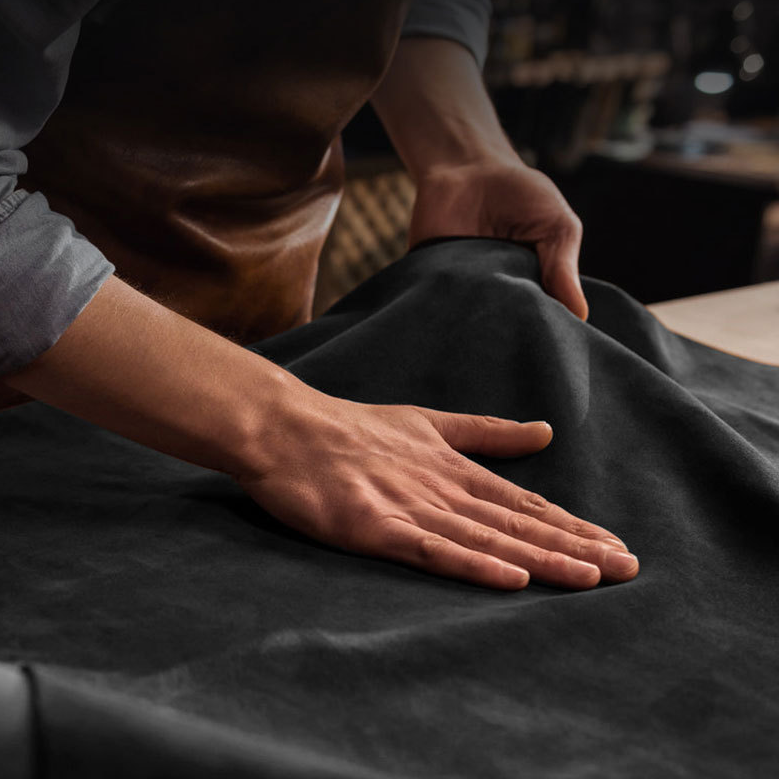 Etui i ekte lær - slank design og MagSafe-kompatibel