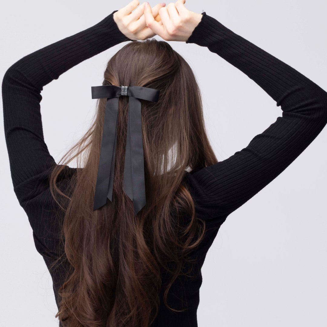 🎀 Magnetisk hårklemme med satengsløyfe – sikkert feste, elegant stil, ingen skader!✨💕